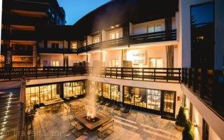 Hôtel Rock Noir **** à Serre Chevalier 1400 - Villeneuve Hôtel Rock Noir **** à Serre Chevalier 1400 - Villeneuve