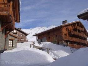 Résidence Les Chalets du Soleil Authentiques à Les Menuires