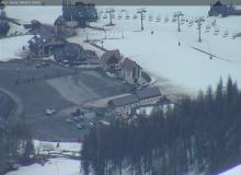 Webcam Berchia - Parking et restaurants  le 03-02-2016 à 13:00